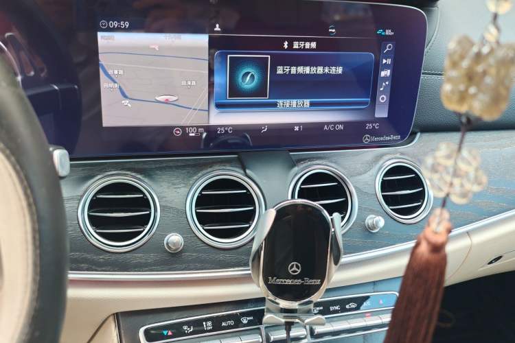 Used Mercedes-Benz E-Class 2019 E 200 L Sport Edition Audio And AC Panel