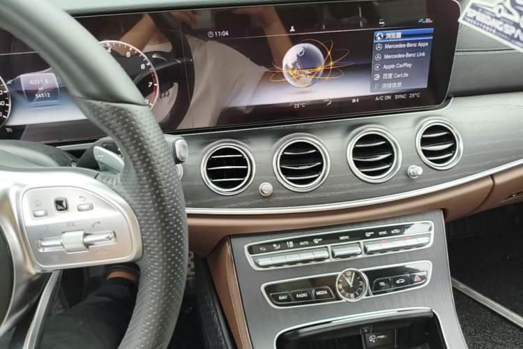 Used Mercedes-Benz E-Class 2019 Restyled E 300 L Sport Luxury Edition Audio And AC Panel