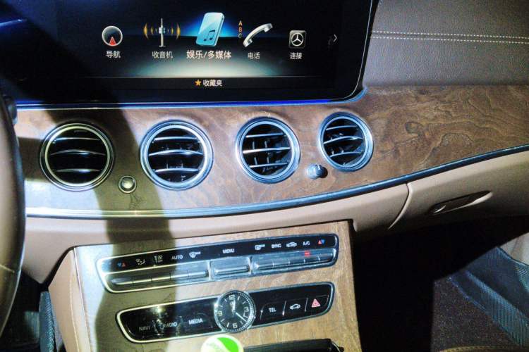 Used Mercedes-Benz E-Class 2019 E 300 L Stylish Model Audio And AC Panel