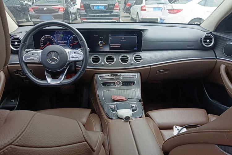 Used Mercedes-Benz E-Class 2019 E 260 L Sport Edition Center Console