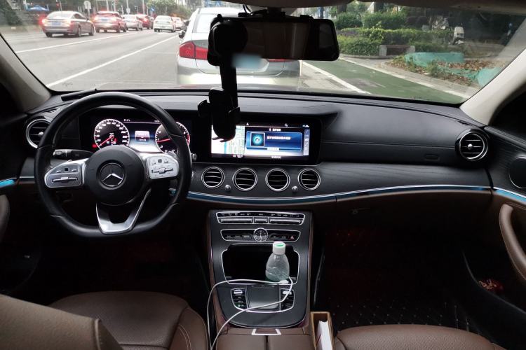 Used Mercedes-Benz E-Class 2019 Restyled E 300 L Sporty and Stylish Edition Center Console