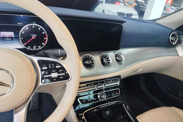 Used Mercedes-Benz E-Class 2019 E 200 Coupe Center Console