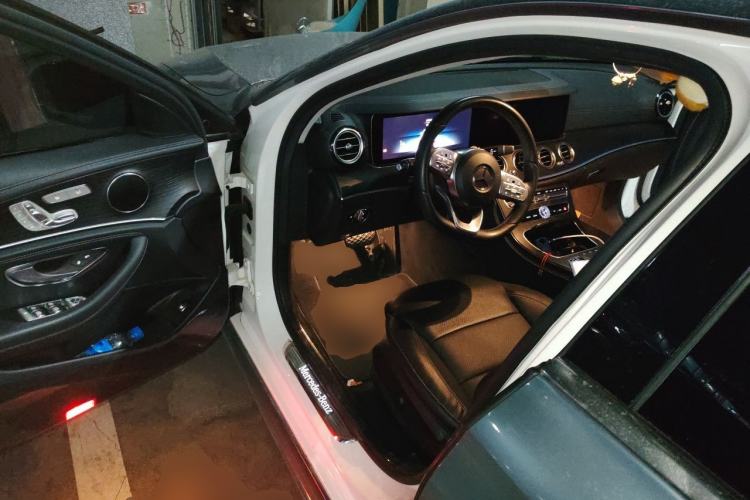 Used Mercedes-Benz E-Class 2019 Facelifted E 300 L Stylish Version Driver Seat
