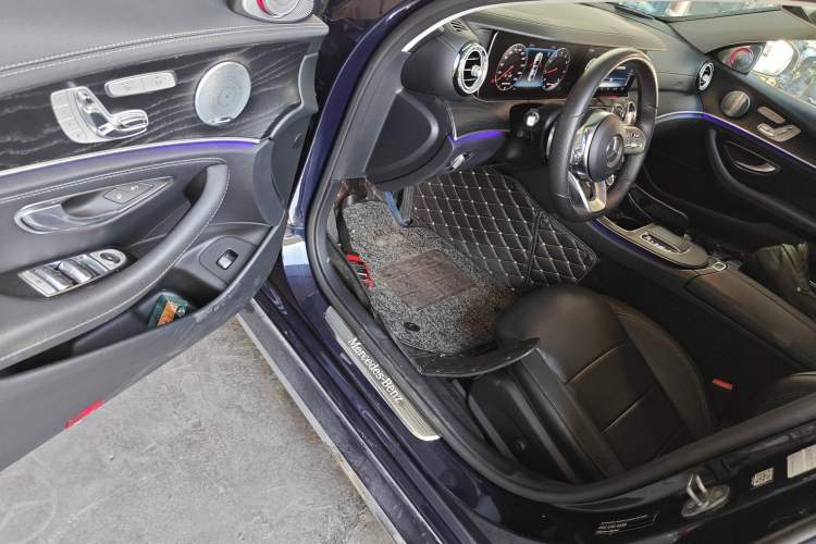 Used Mercedes-Benz E-Class 2019 E 300 L Sport Luxury Edition Driver Seat