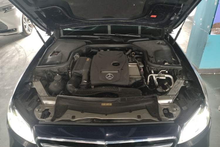 Used Mercedes-Benz E-Class 2019 E 200 Sport Edition Engine Bay