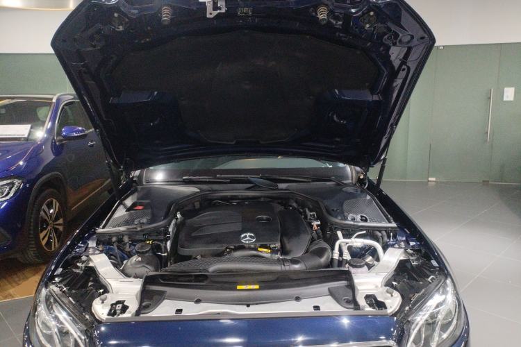 Used Mercedes-Benz E-Class 2019 E 260 L Sport Edition Engine Bay