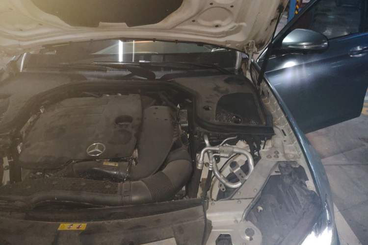 Used Mercedes-Benz E-Class 2019 Facelifted E 300 L Stylish Version Engine Bay Left