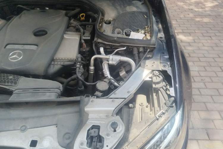 Used Mercedes-Benz E-Class 2019 E 200 L Sport 4MATIC Engine Bay Left