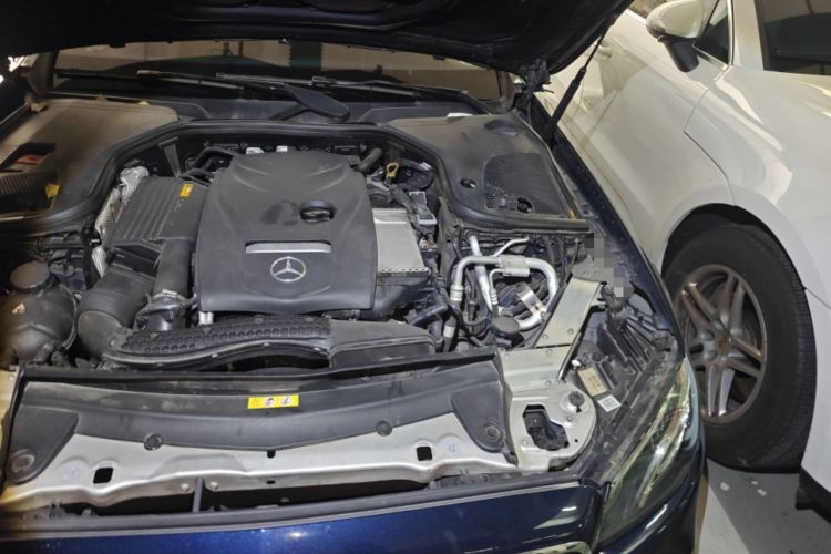 Used Mercedes-Benz E-Class 2019 E 200 Coupe Engine Bay Left