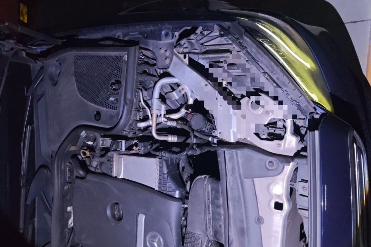 Used Mercedes-Benz E-Class 2019 E 300 L Sporty and Stylish Model Engine Bay Left