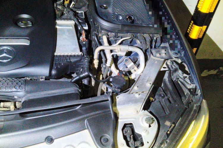 Used Mercedes-Benz E-Class 2019 E 300 L Stylish Model Engine Bay Left