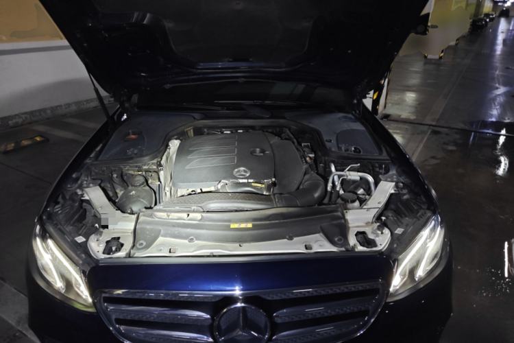 Used Mercedes-Benz E-Class 2019 E 260 Sport Edition Engine Bay