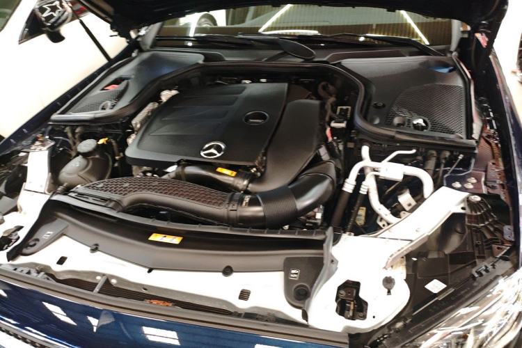 Used Mercedes-Benz E-Class 2019 E 300 Coupe Engine Bay
