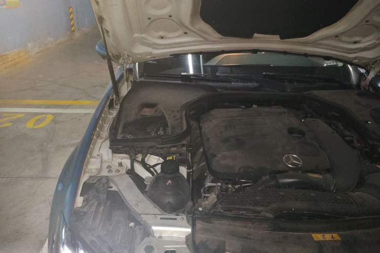 Used Mercedes-Benz E-Class 2019 Facelifted E 300 L Stylish Version Engine Bay Right