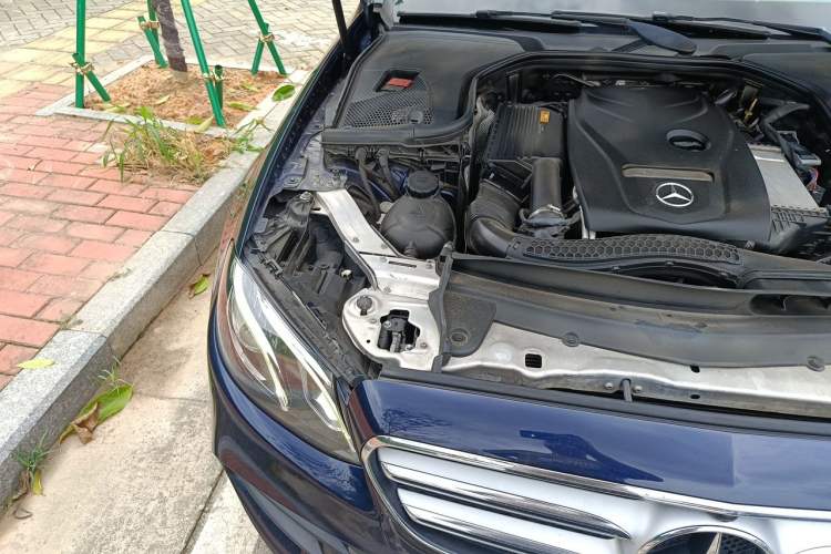 Used Mercedes-Benz E-Class 2019 E 300 L Sporty and Stylish Model Engine Bay Right