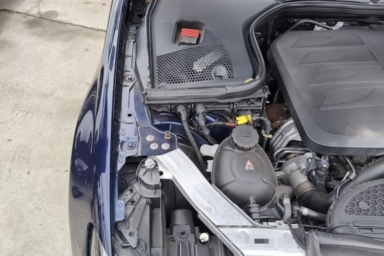 Used Mercedes-Benz E-Class 2019 Restyled E 300 L Sport Luxury Edition Engine Bay Right