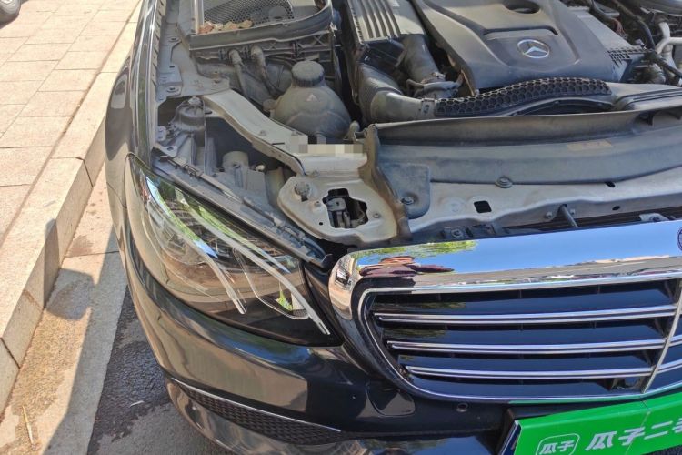 Used Mercedes-Benz E-Class 2019 E 300 L Sporty and Stylish Model Engine Bay Right