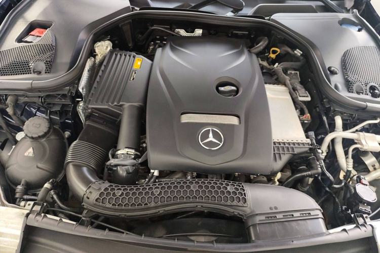 Used Mercedes-Benz E-Class 2019 E 200 Coupe Engine Bay