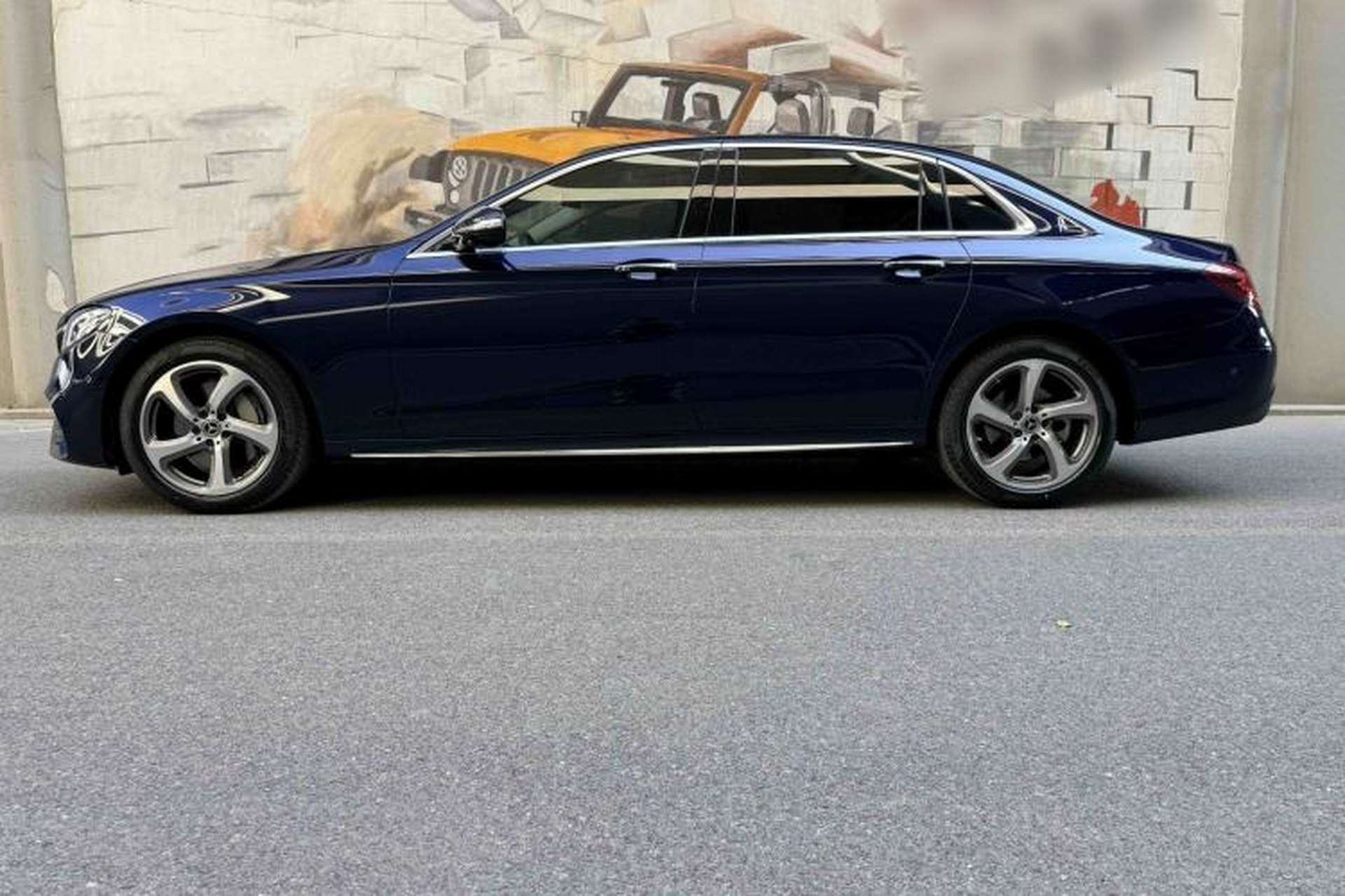 Used Mercedes-Benz E-Class 2019 Restyled E 300 L Sporty and Stylish Edition Exterior 3