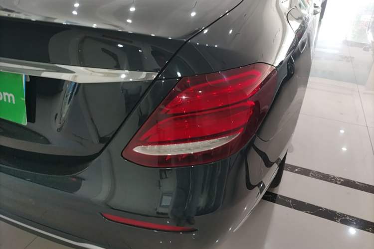 Used Mercedes-Benz E-Class 2019 E 200 L Exterior 3