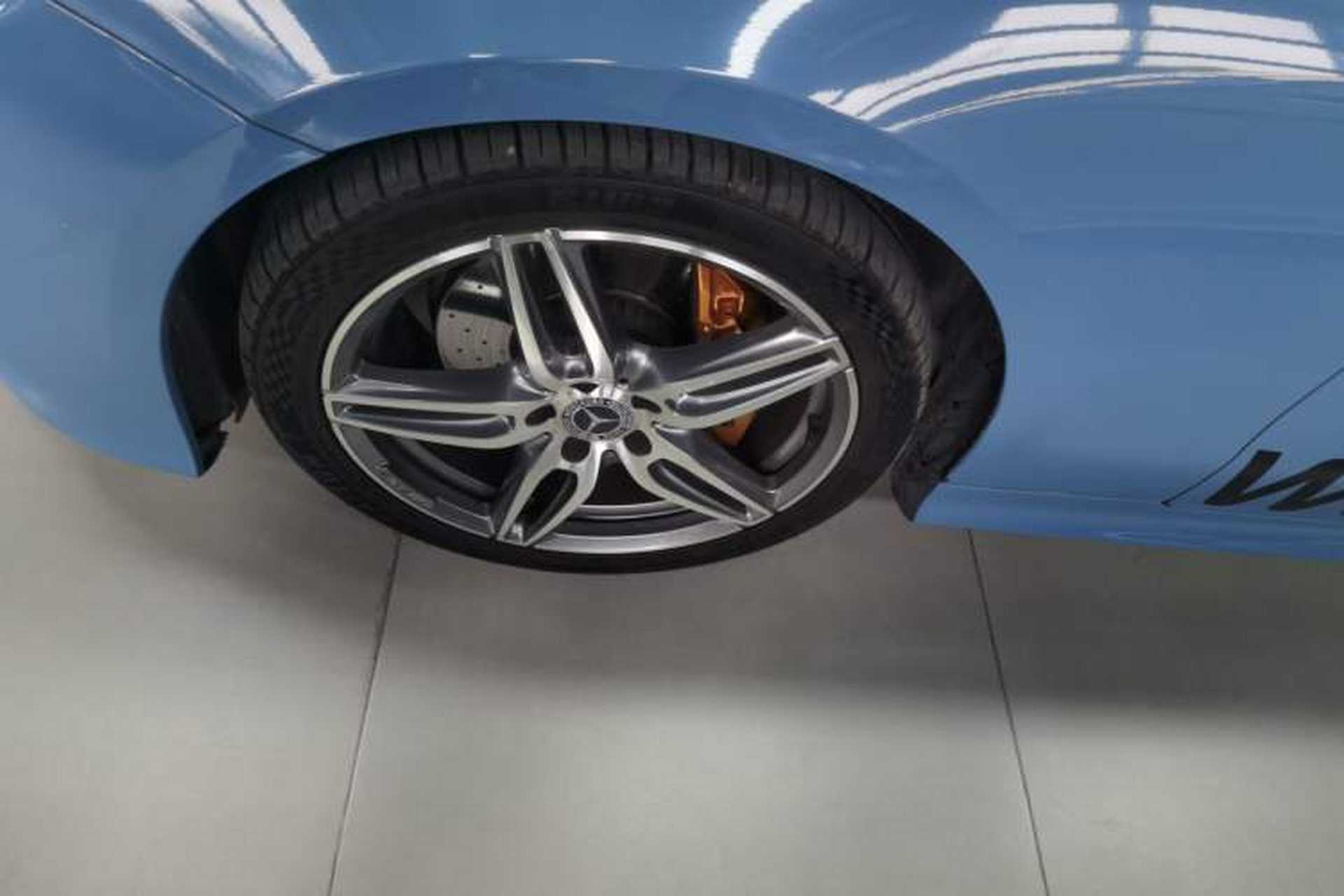 Used Mercedes-Benz E-Class 2019 E 200 Coupe Exterior 4