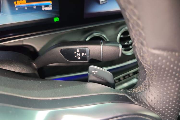 Used Mercedes-Benz E-Class 2019 Restyled E 300 L Sporty and Stylish Edition Gear Lever