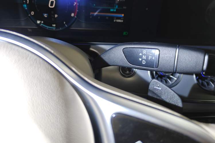 Used Mercedes-Benz E-Class 2019 E 200 Coupe Gear Lever