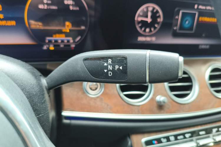 Used Mercedes-Benz E-Class 2019 E 200 L Gear Lever
