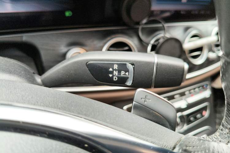 Used Mercedes-Benz E-Class 2019 E 300 L Sporty and Stylish Model Gear Lever