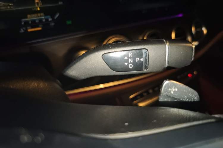 Used Mercedes-Benz E-Class 2019 E 300 L Sporty and Stylish Model Gear Lever