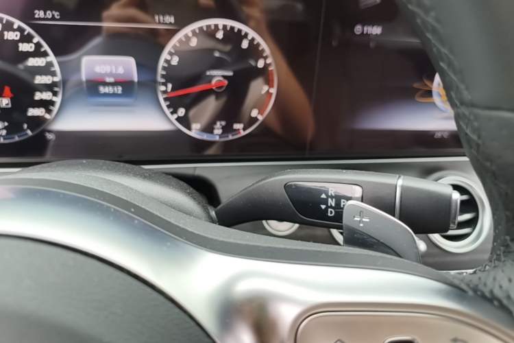 Used Mercedes-Benz E-Class 2019 Restyled E 300 L Sport Luxury Edition Gear Lever