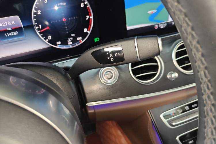 Used Mercedes-Benz E-Class 2019 E 300 L Sport Luxury Edition Gear Lever