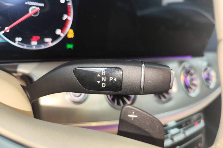 Used Mercedes-Benz E-Class 2019 E 200 Coupe Gear Lever