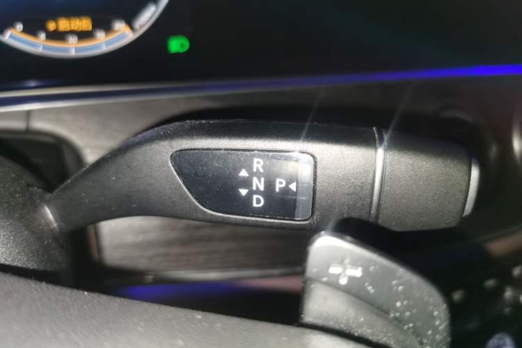 Used Mercedes-Benz E-Class 2019 E 260 L Sport Edition Gear Lever