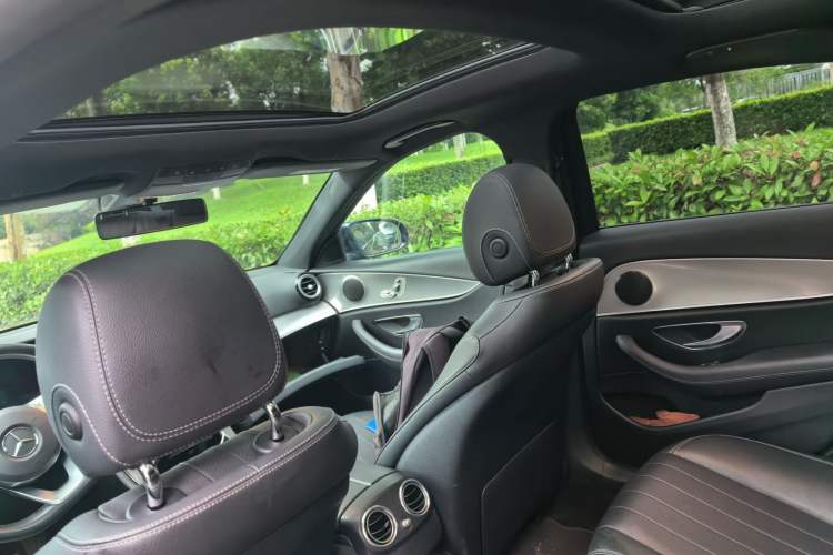 Used Mercedes-Benz E-Class 2019 E 260 Sport Edition Headliner
