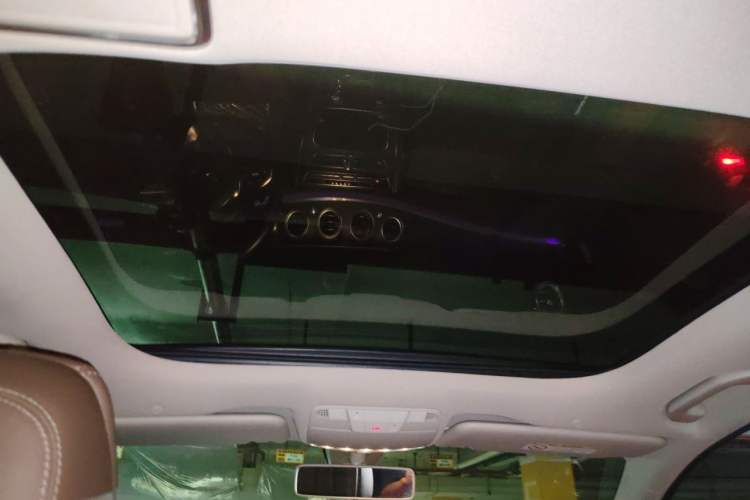 Used Mercedes-Benz E-Class 2019 E 260 L Sport Edition Headliner