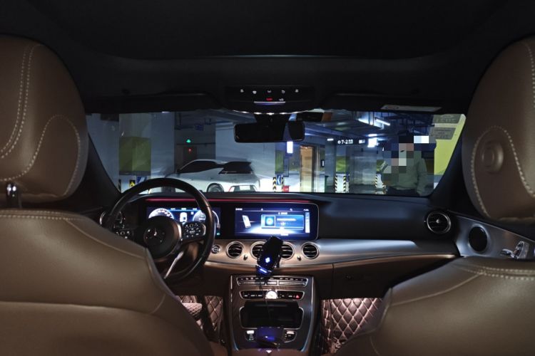 Used Mercedes-Benz E-Class 2019 E 260 Sport Edition Headliner