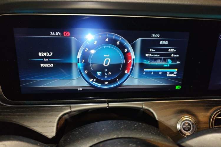 Used Mercedes-Benz E-Class 2019 Restyled E 300 L Sport Luxury Edition Instrument Cluster