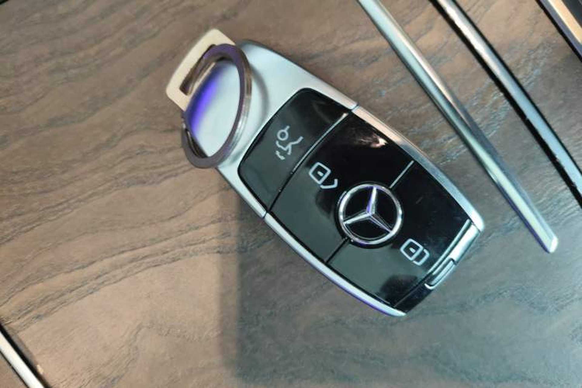 Used Mercedes-Benz E-Class 2019 E 300 L Luxury Model Interior 1