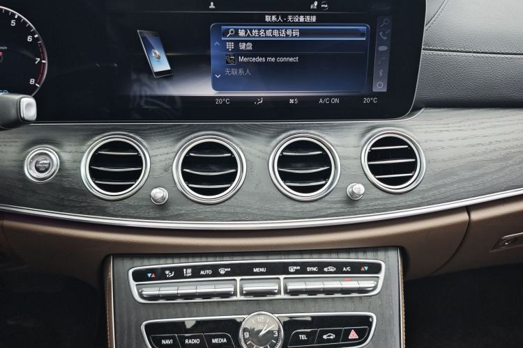 Used Mercedes-Benz E-Class 2019 E 260 L Sport Edition Interior 9