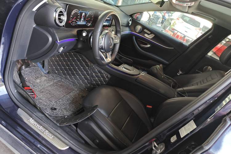 Used Mercedes-Benz E-Class 2019 E 300 L Sport Luxury Edition Left Front Seat