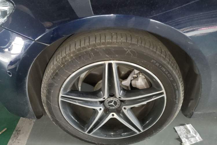 Used Mercedes-Benz E-Class 2019 E 200 Sport Edition Left Front Wheel Hub