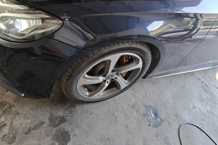 Used Mercedes-Benz E-Class 2019 E 300 L Sport Luxury Edition Left Front Wheel Hub
