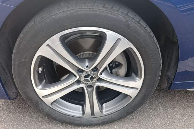 Used Mercedes-Benz E-Class 2019 E 260 L Sport Edition Left Front Wheel Hub
