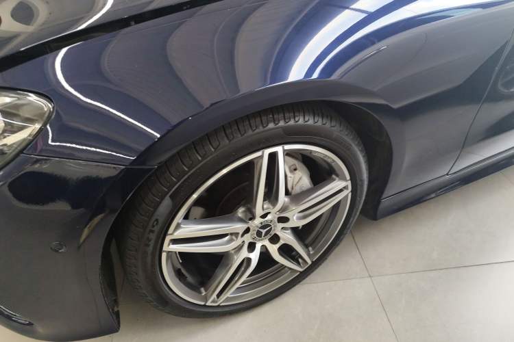 Used Mercedes-Benz E-Class 2019 E 200 Coupe Left Front Wheel Hub