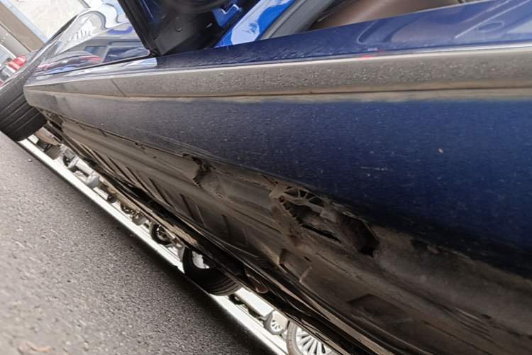 Used Mercedes-Benz E-Class 2019 E 260 L Sport Edition Left Side Sill