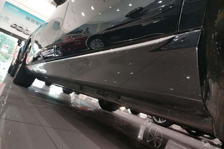 Used Mercedes-Benz E-Class 2019 E 200 L Left Side Sill