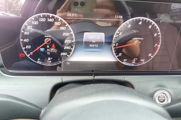Used Mercedes-Benz E-Class 2019 Restyled E 300 L Sport Luxury Edition Odometer Close Up