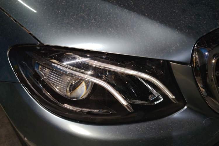 Used Mercedes-Benz E-Class 2019 Facelifted E 300 L Stylish Version Right Front Headlight
