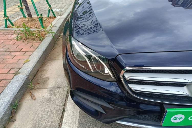 Used Mercedes-Benz E-Class 2019 E 300 L Sporty and Stylish Model Right Front Headlight